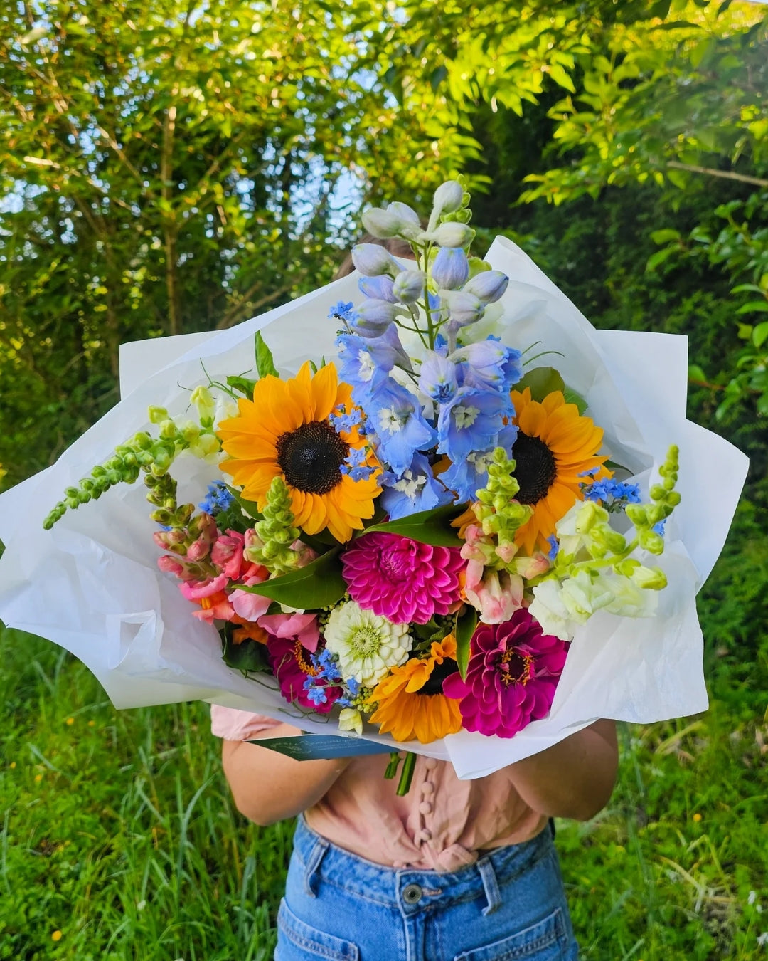 Bright and Cheerful Seasonal Bouquet