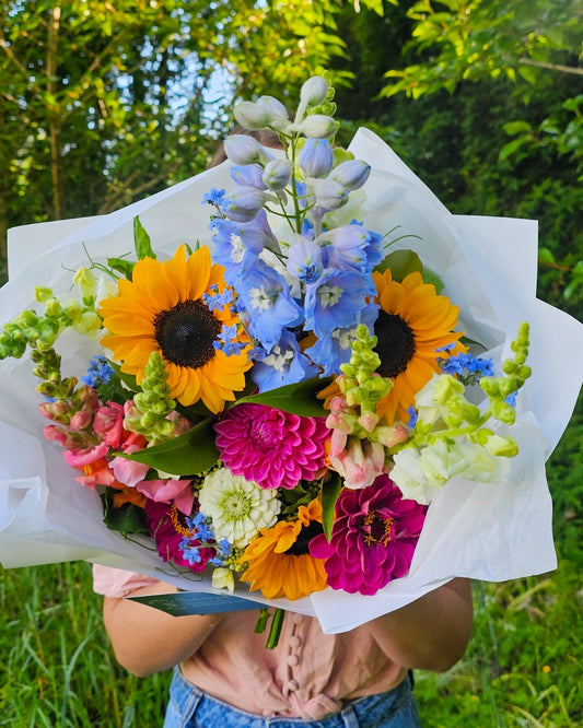 Bright and Cheerful Seasonal Bouquet